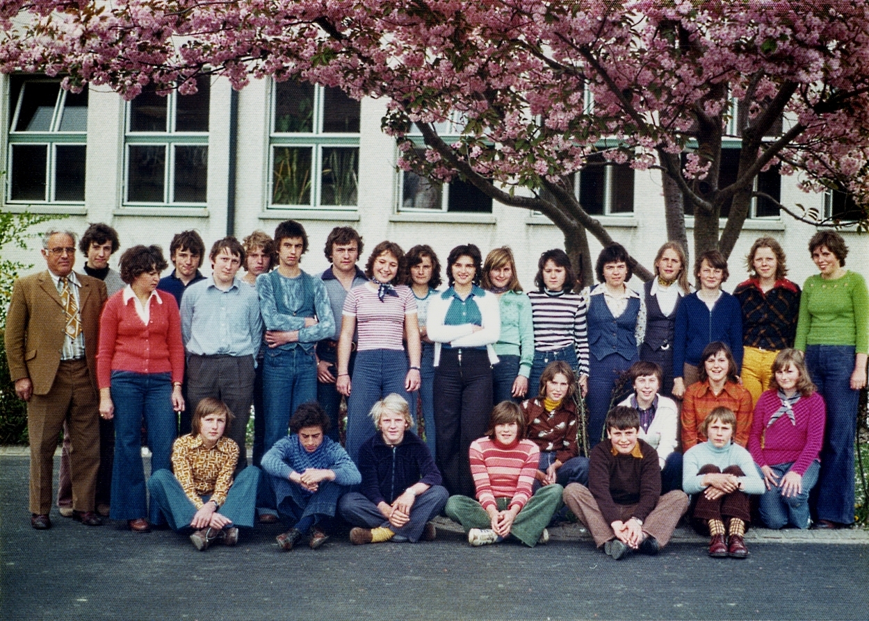 1977wf