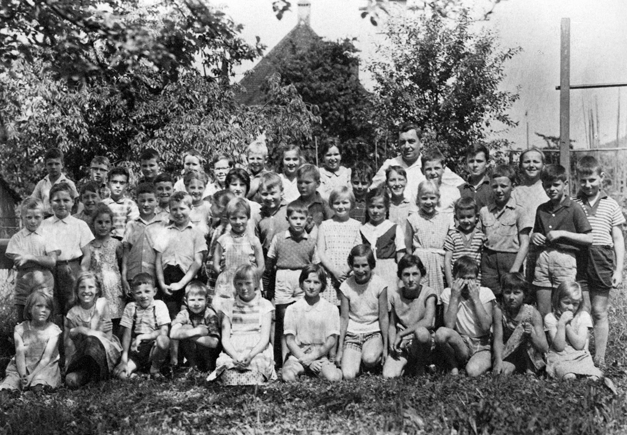 1963